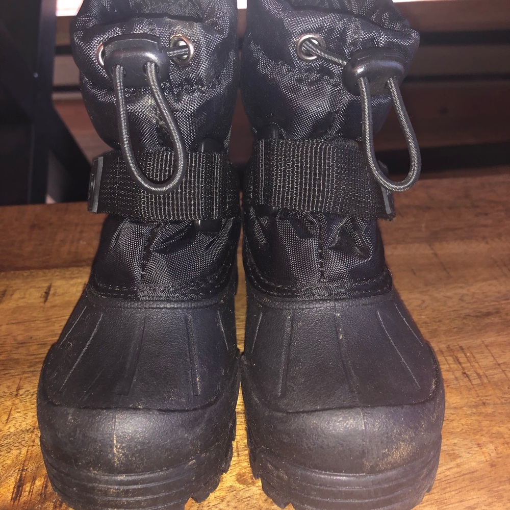Snow Boots